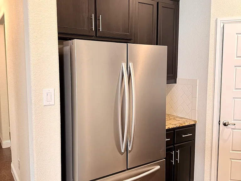 704 Boardwalk Way — Photo 4