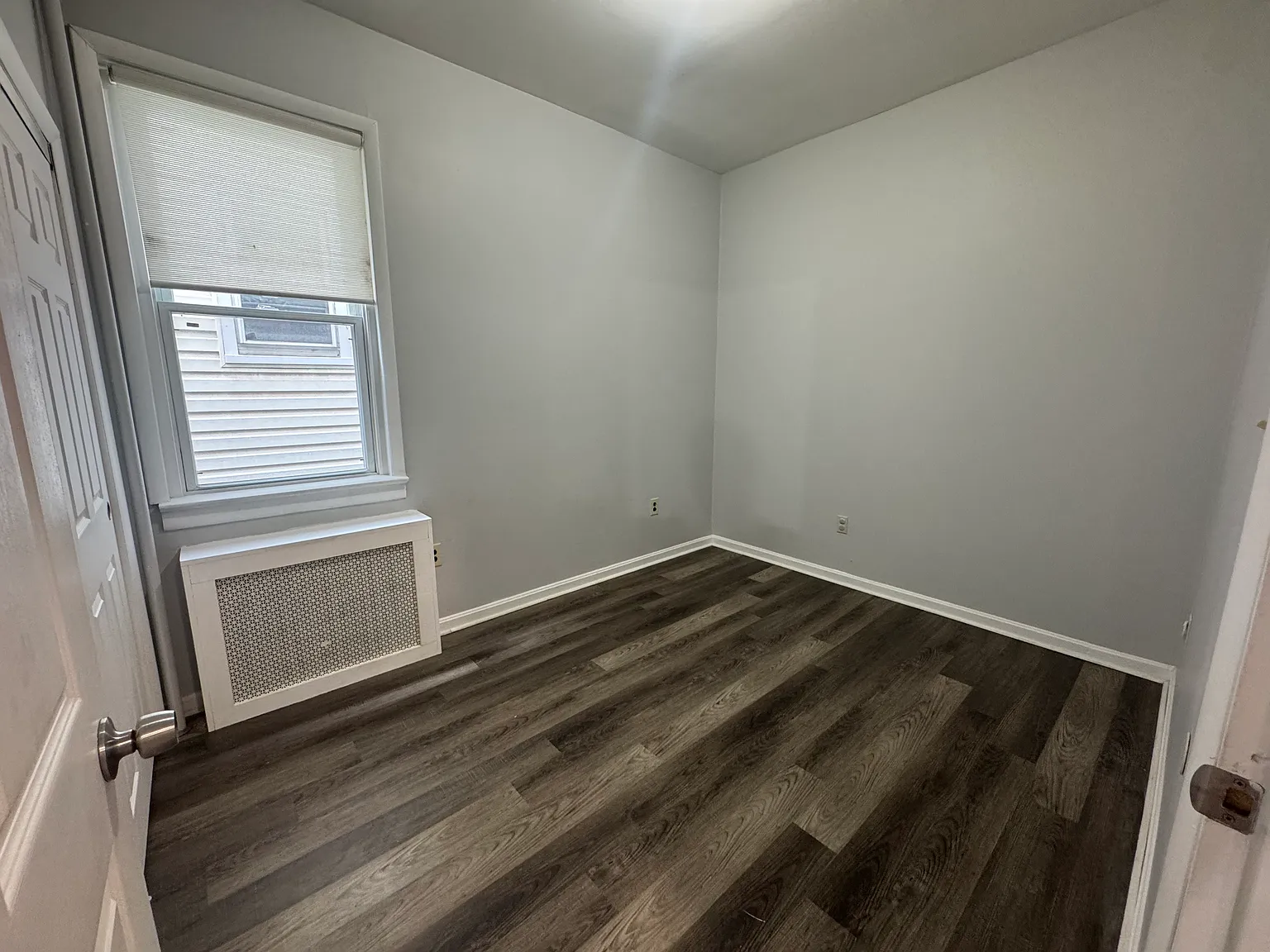 3 bed, $2,100 — Photo 2