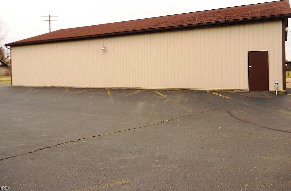 2nd image of 806 Cook Ave SW
