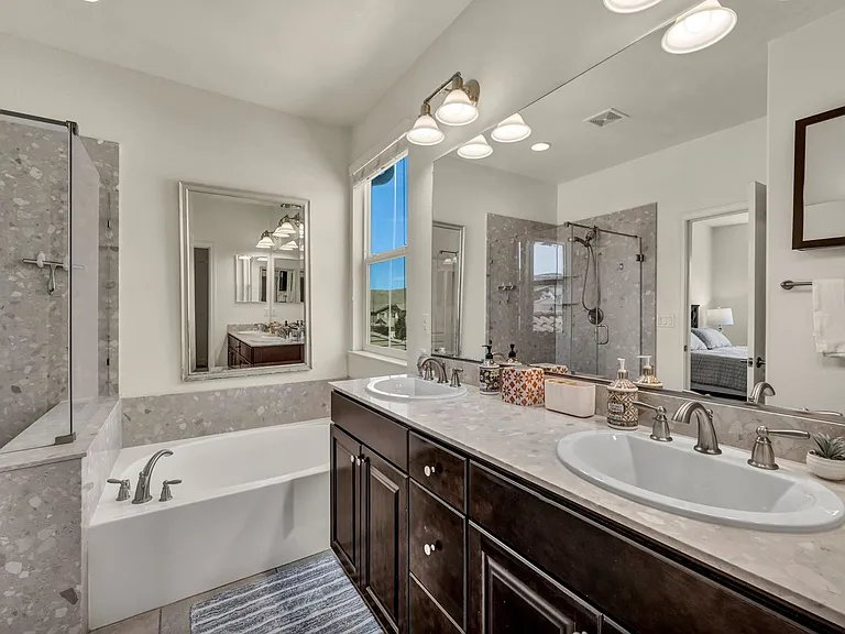 10677 Foxberry Park Dr — Photo 37