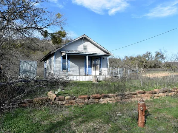 304-308 Avenue A, Santa Anna, TX 76878