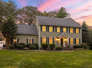 101 McGilpin Rd, Sturbridge, MA 01566