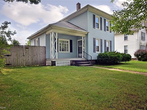 2nd image of 917 North Ave NE