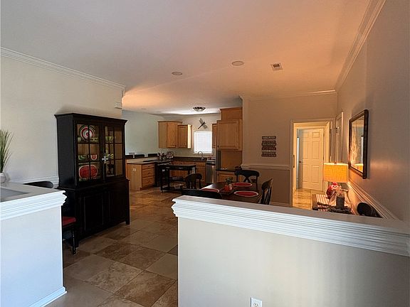 4th image of 107 Harbour Springs Way