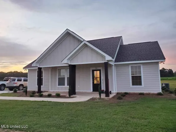 126 Walter Pope Rd, Lucedale, MS 39452
