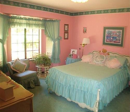 5th image of 10161 Luna Dr