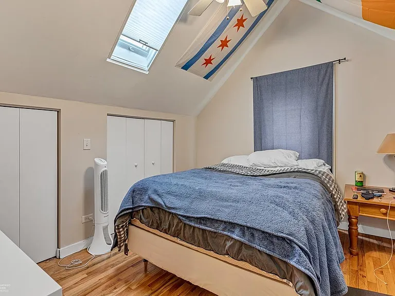 Upper bedroom 2