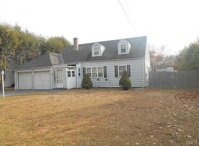 2nd image of 550 Huntington Tpke