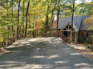 121 Laughing Fox Knl, Jasper, GA 30143