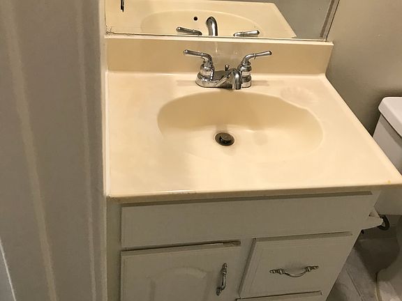 4th image of 7980 Audubon Ave APT 201