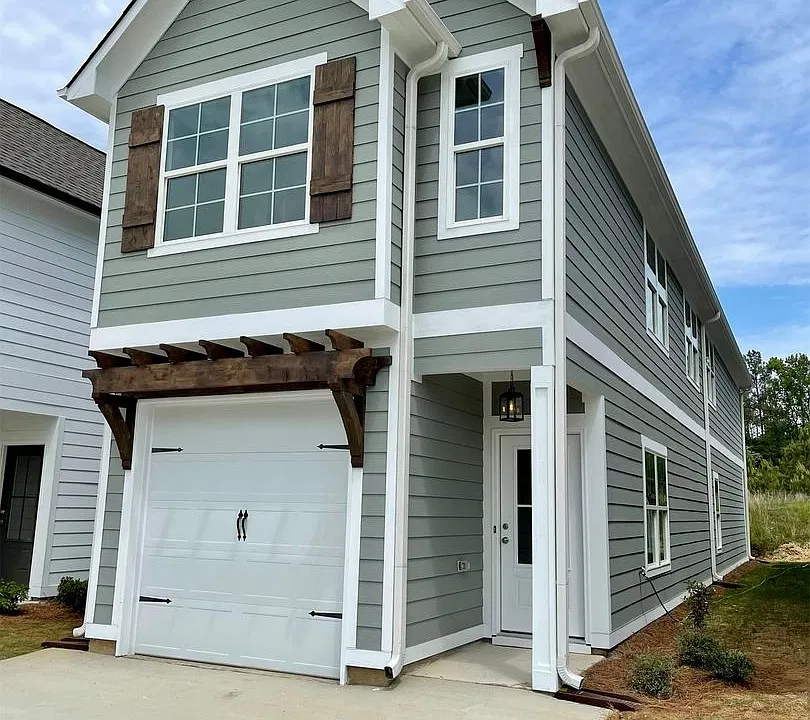 208 Creek Run Way