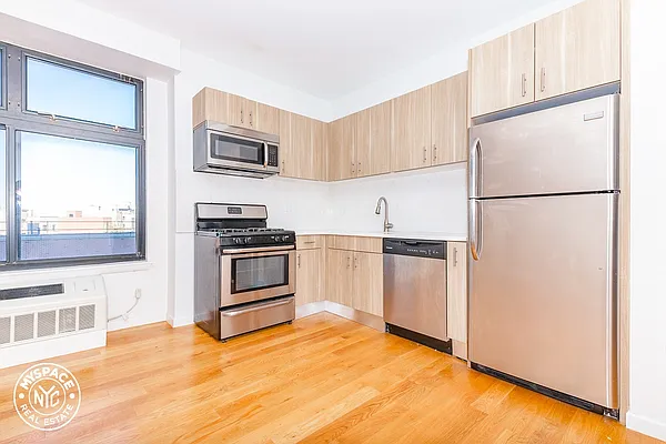 Rented by MySpaceNYC | media 32