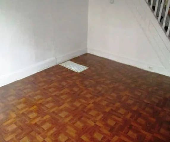307 Centre St photo 1