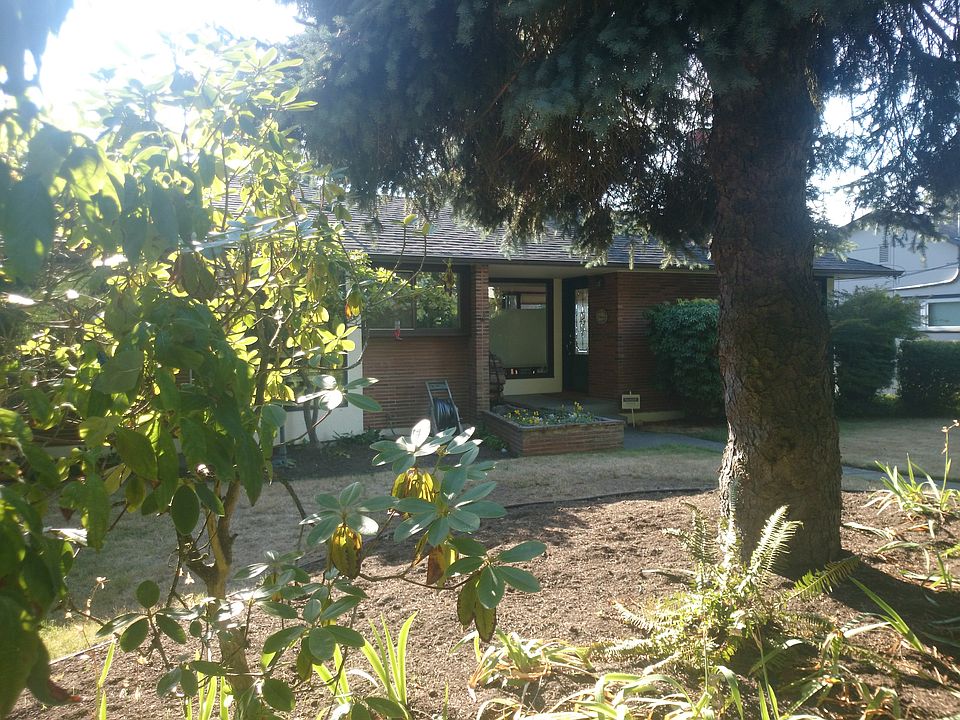 1st image of 11731 2nd Ave NW