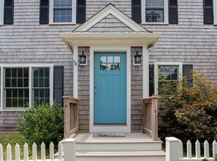 9 Bluff Rd, Sagamore, MA 02561