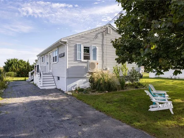 23 1st St, Westerly, RI 02891
