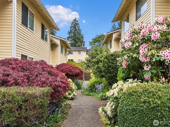 10020 NE 120th Street #C3, Kirkland, WA 98034
