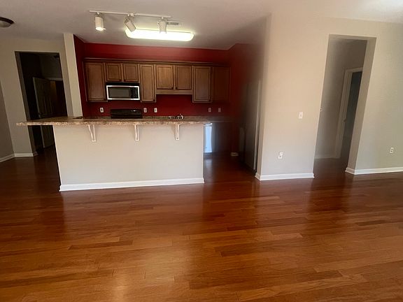 5th image of 730 Litty Ct