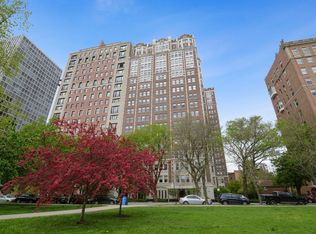 2440 N Lakeview Ave #9F, Chicago, IL 60614