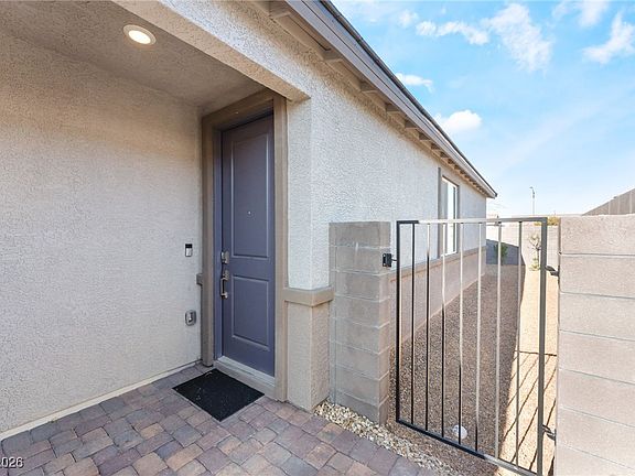 4th image of 9374 Sequoia Ridge Ave