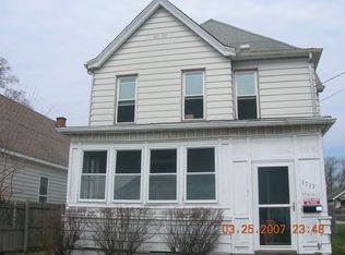 1717 W Howett St, Peoria, IL