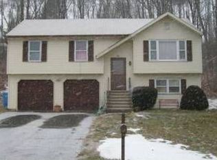 66 Oak Hollow Dr, Waterbury, CT 06708