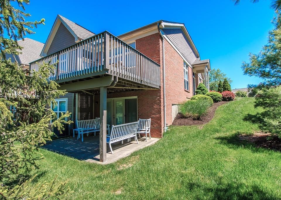 2nd image of 7157 White Oak Ct