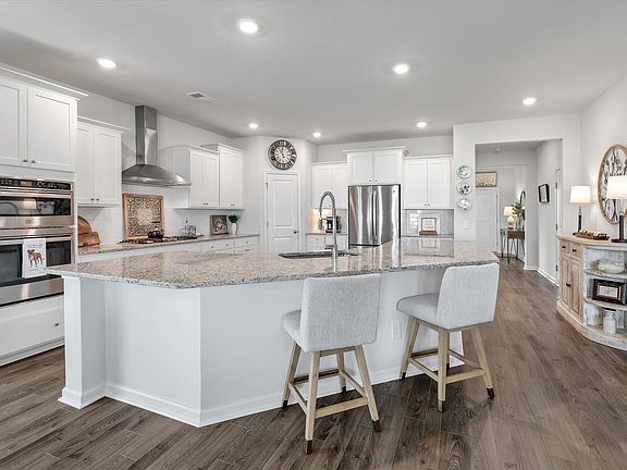 2nd image of 359 Garden Lily Ln