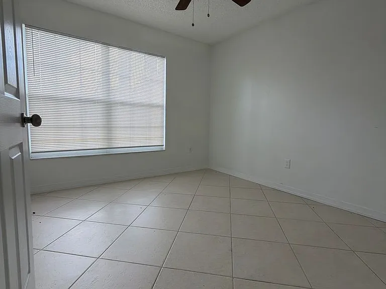 13855 Glasser Ave — Photo 11