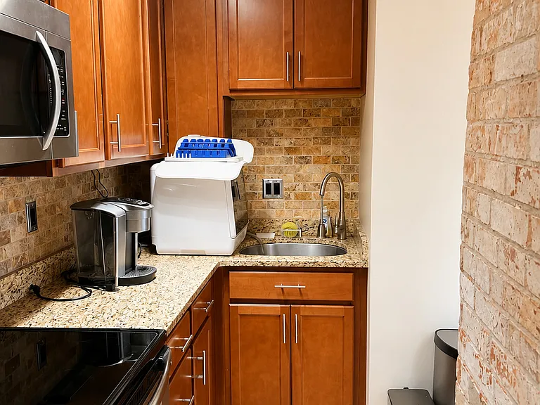 91 Stowe Ave #102 — Photo 3