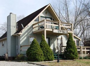 101 Lakeview Spur, Byrdstown, TN 38549