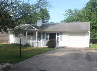 1506 Robinson St, Danville, IL 61832