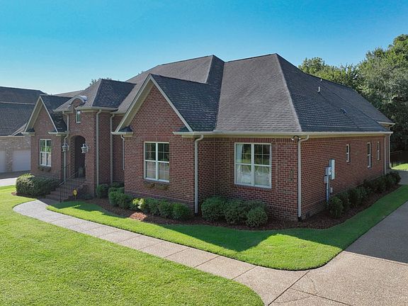 4th image of 825 Piccadilly Dr