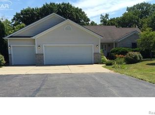 13570 Seymour Rd, Montrose, MI 48457