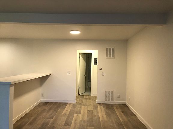 4th image of 1625 Laguna St APT 20