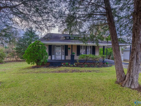 108 Wood Ave, Sheffield, AL 35660