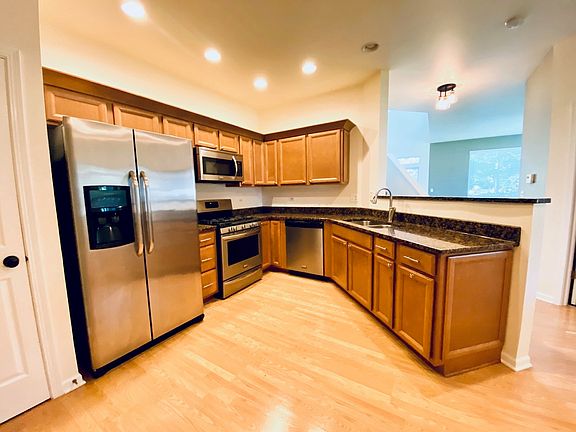 3rd image of 1480 Doolittle Ln