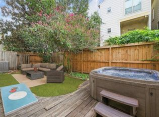 918 Lester St, Houston, TX 77007