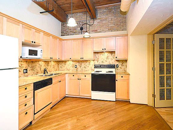 5th image of 540 N Lake Shore Dr APT 310