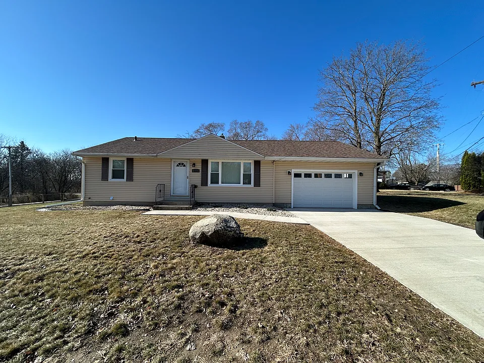 904 Nichols Rd