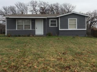 2305 Flemming Dr, Fort Worth, TX 76112