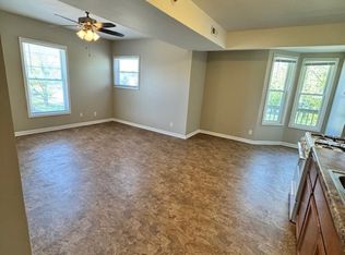 1927 60th St #4, Kenosha, WI 53140