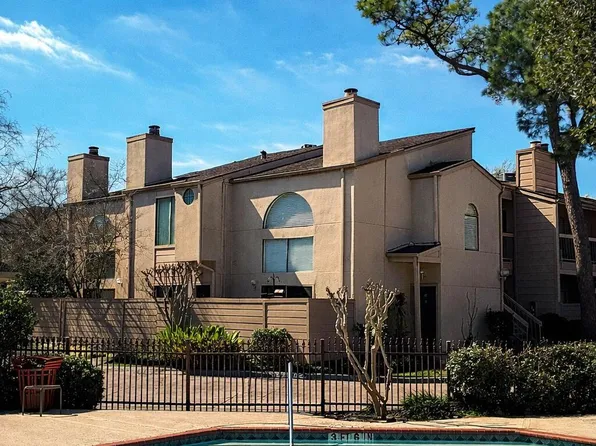 2125 Augusta Dr APT 74, Houston, TX 77057