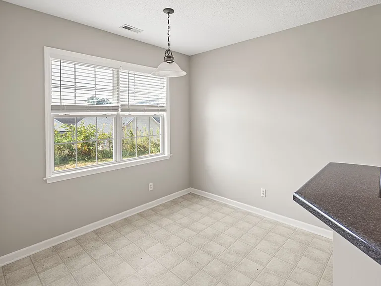 8 Hadley Park Way — Photo 13