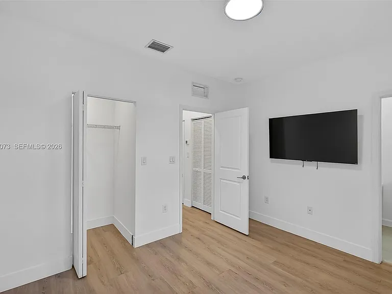 12221 NW 24th Pl — Photo 31