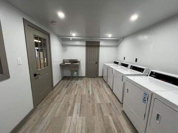 50 Provincial Ct #21