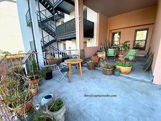 Rented by Capri Jet Realty Corp | media 8