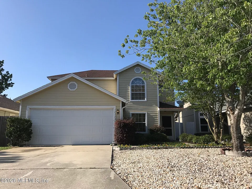 12323 Silent Brook Trl N
