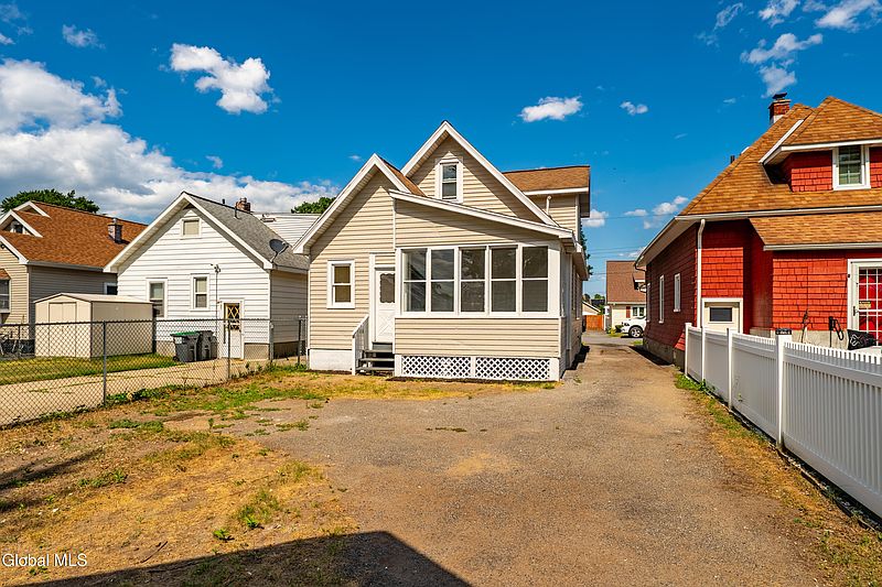 4th image of 722 Cramer Avenue
