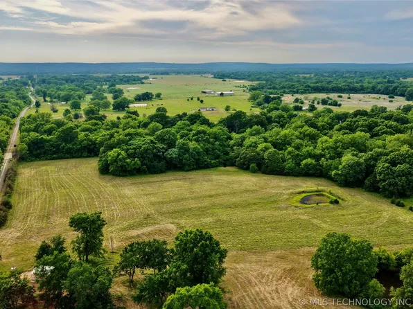 408377 E 1140th Rd, Eufaula, OK 74432